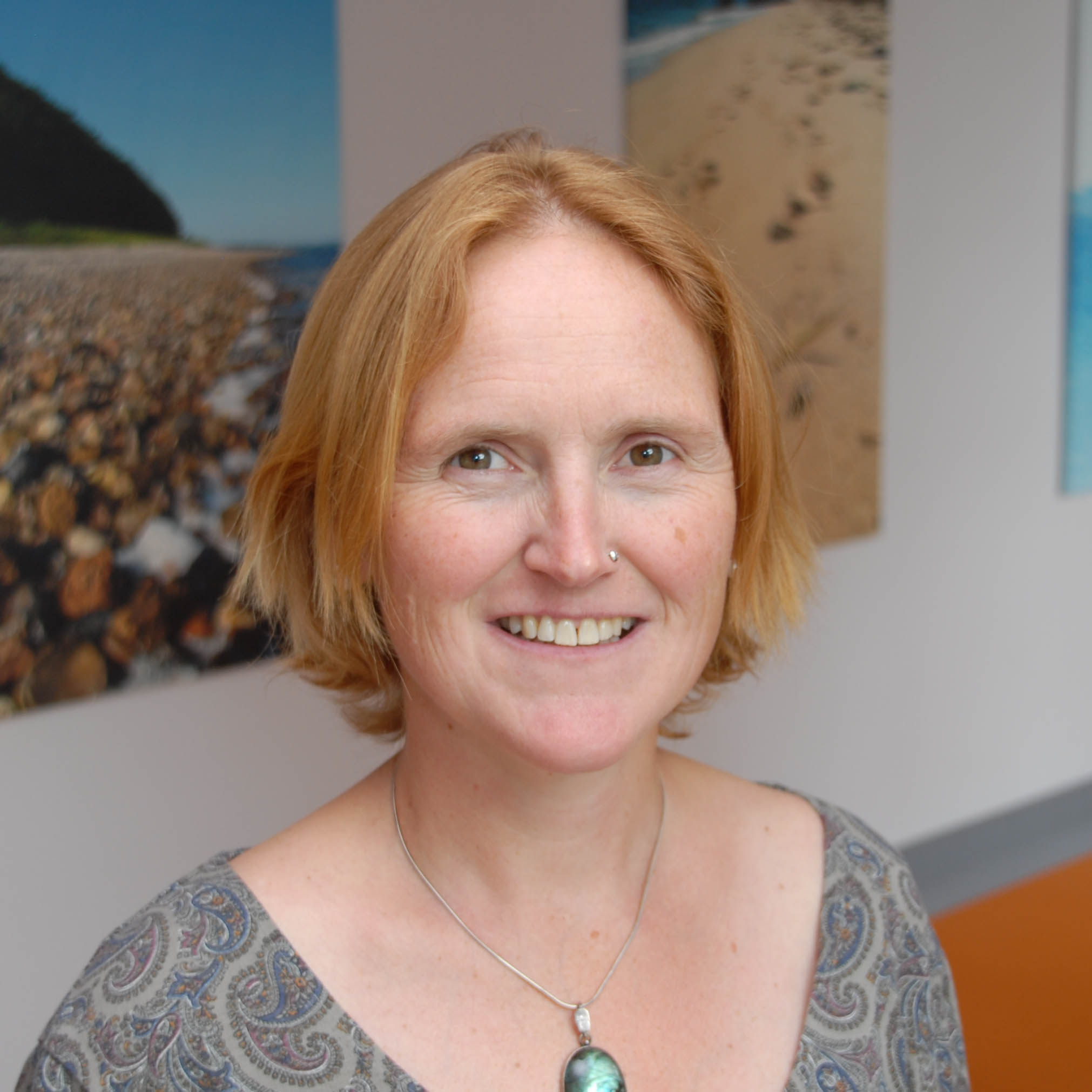 Dr. Gönna Hartmann-Petersen, ev. Pastorin und Seelsorgerin am Malteser Krankenhaus St. Franziskus-Hospital in Flensburg Dr. Gönna Hartmann-Petersen, ev. Pastorin und Seelsorgerin am Malteser Krankenhaus St. Franziskus-Hospital in Flensburg