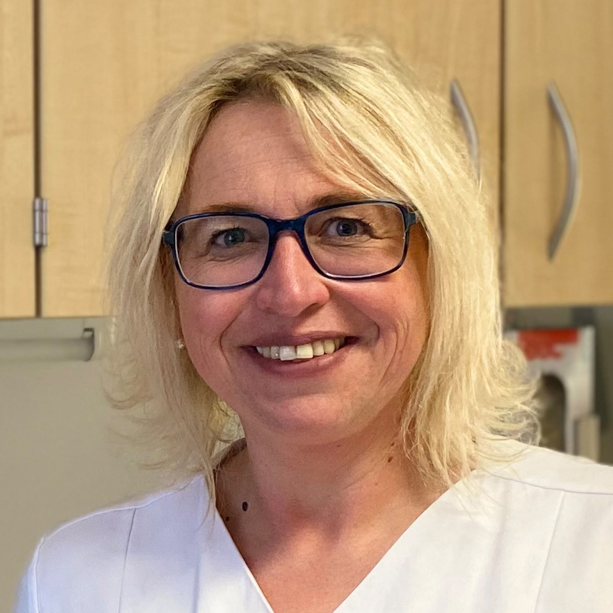 Katja Setzepfand, Stationsleitung Geriatrie 2 & Geriatrische Tagesklinik am Malteser Krankenhaus St. Franziskus-Hospital in Flensburg Katja Setzepfand, Stationsleitung Geriatrie 2 & Geriatrische Tagesklinik am Malteser Krankenhaus St. Franziskus-Hospital in Flensburg